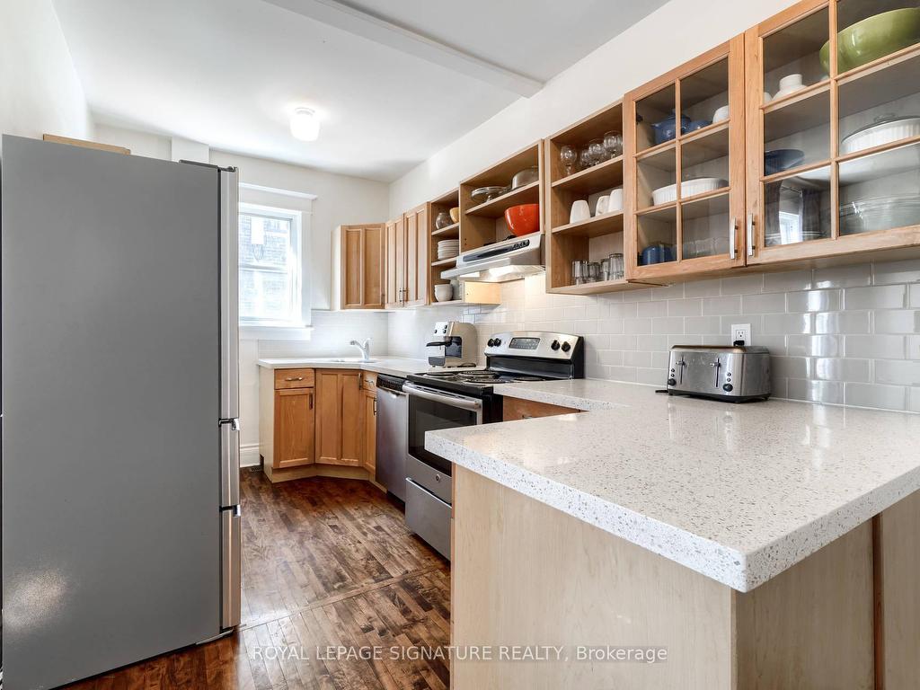 









53


Browning

Avenue,
Toronto,




ON
M4K 1V8

