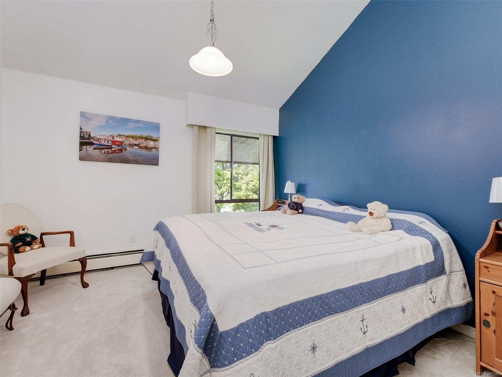 









1009


McKenzie

Ave, 406,
Saanich,




BC
V8X 4B1

