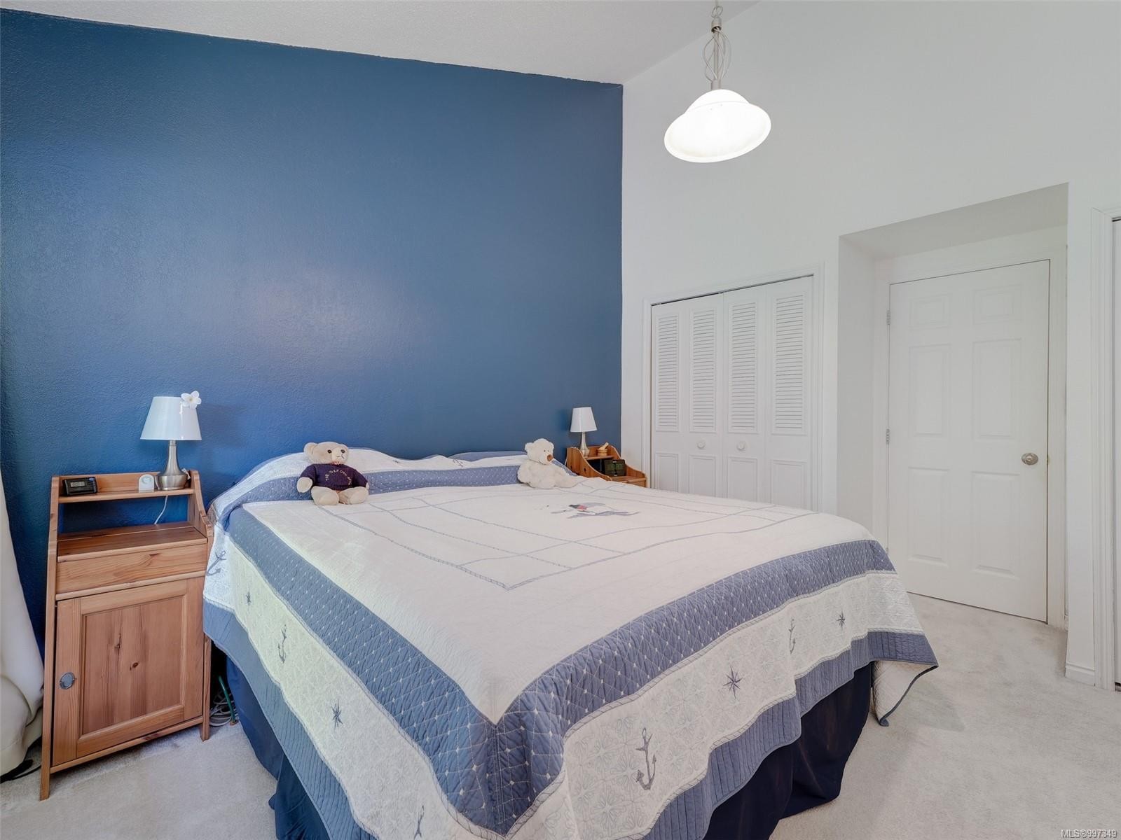 









1009


McKenzie

Ave, 406,
Saanich,




BC
V8X 4B1

