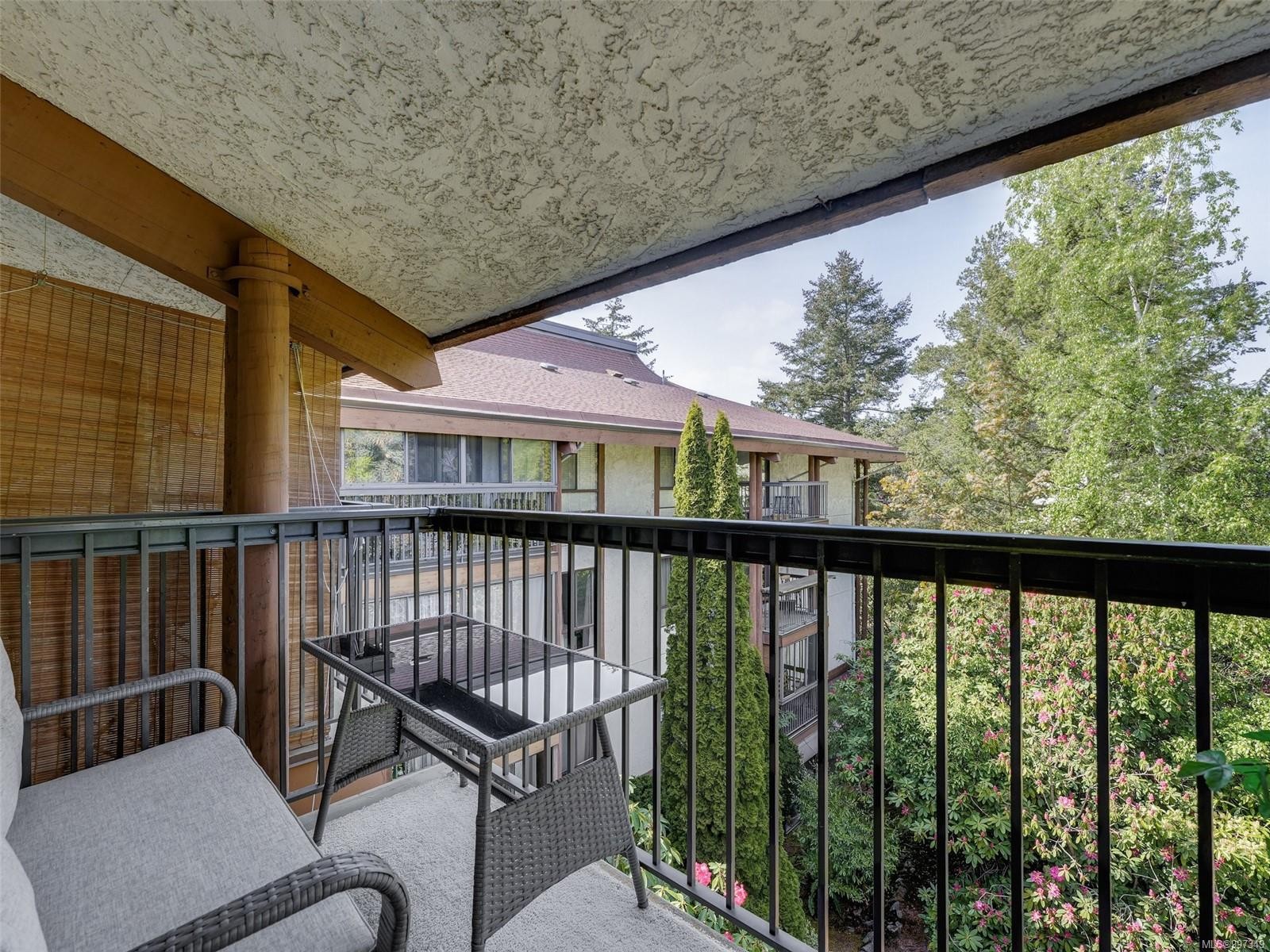 









1009


McKenzie

Ave, 406,
Saanich,




BC
V8X 4B1

