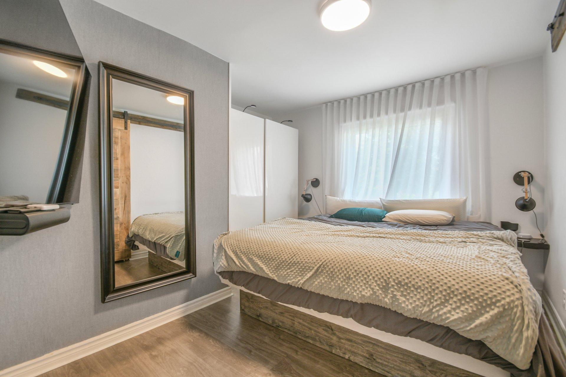 









432


28e Avenue

,
Pointe-Calumet,




QC
J0N1G1

