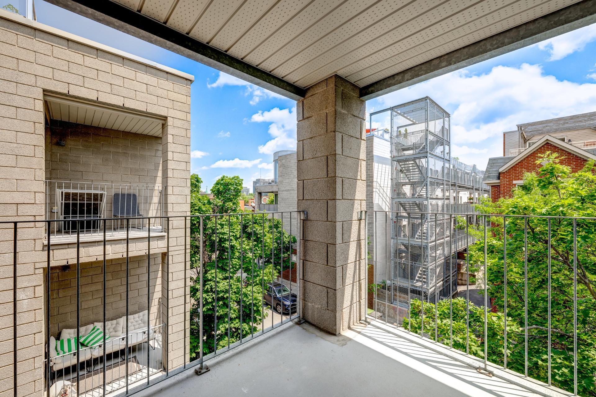 









55


Rue Roy E.

, 301,
Montréal (Le Plateau-Mont-Royal),




QC
H2W0A3

