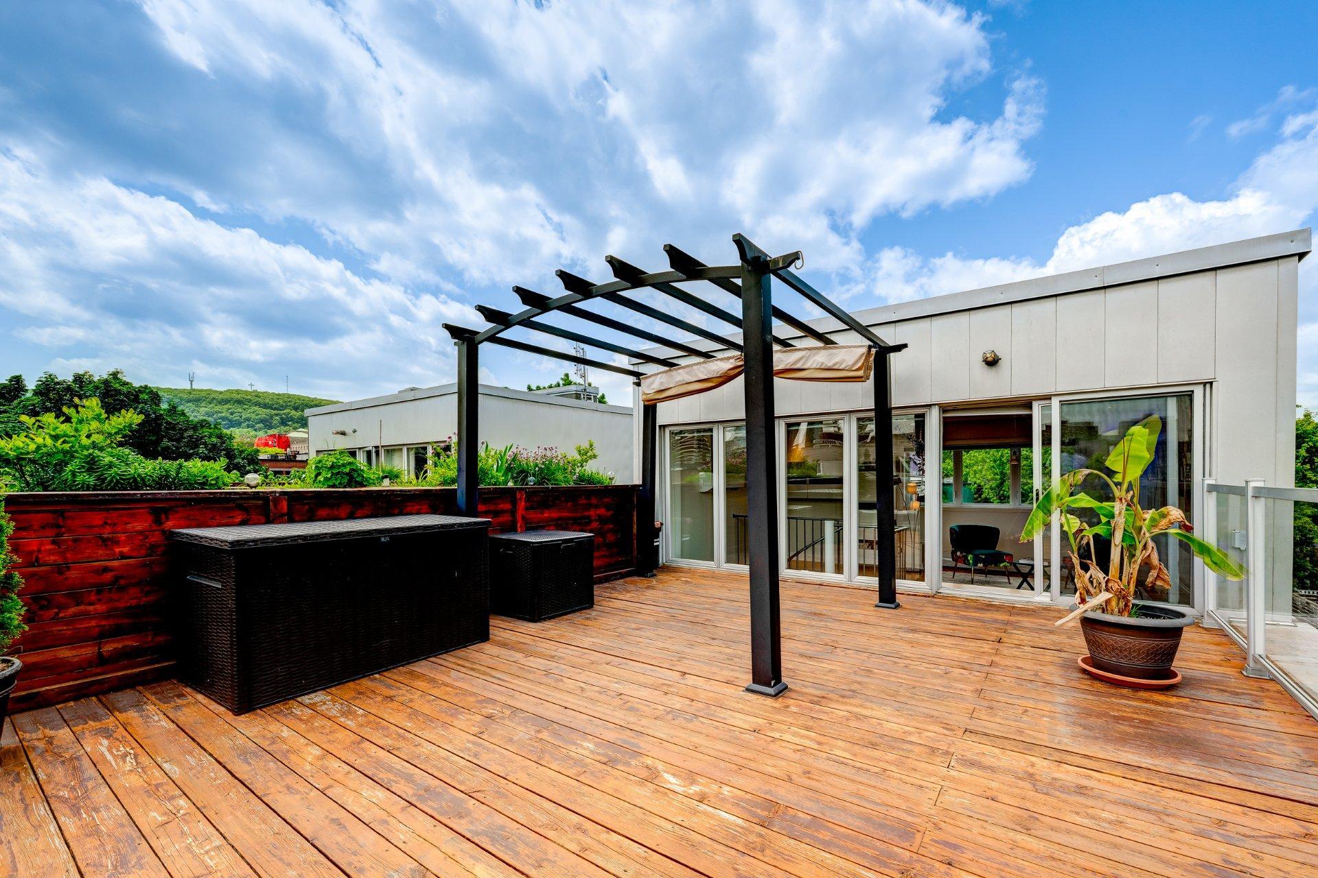 









55


Rue Roy E.

, 301,
Montréal (Le Plateau-Mont-Royal),




QC
H2W0A3

