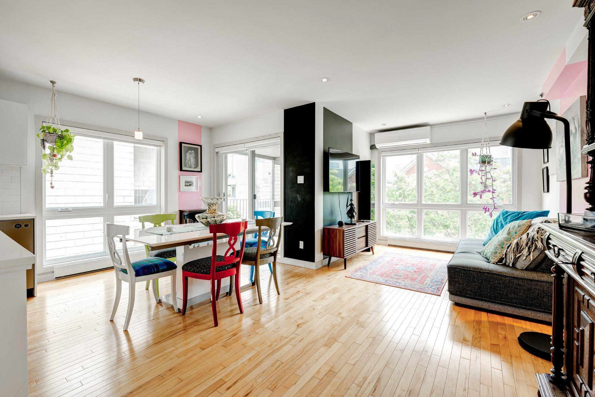 









55


Rue Roy E.

, 301,
Montréal (Le Plateau-Mont-Royal),




QC
H2W0A3

