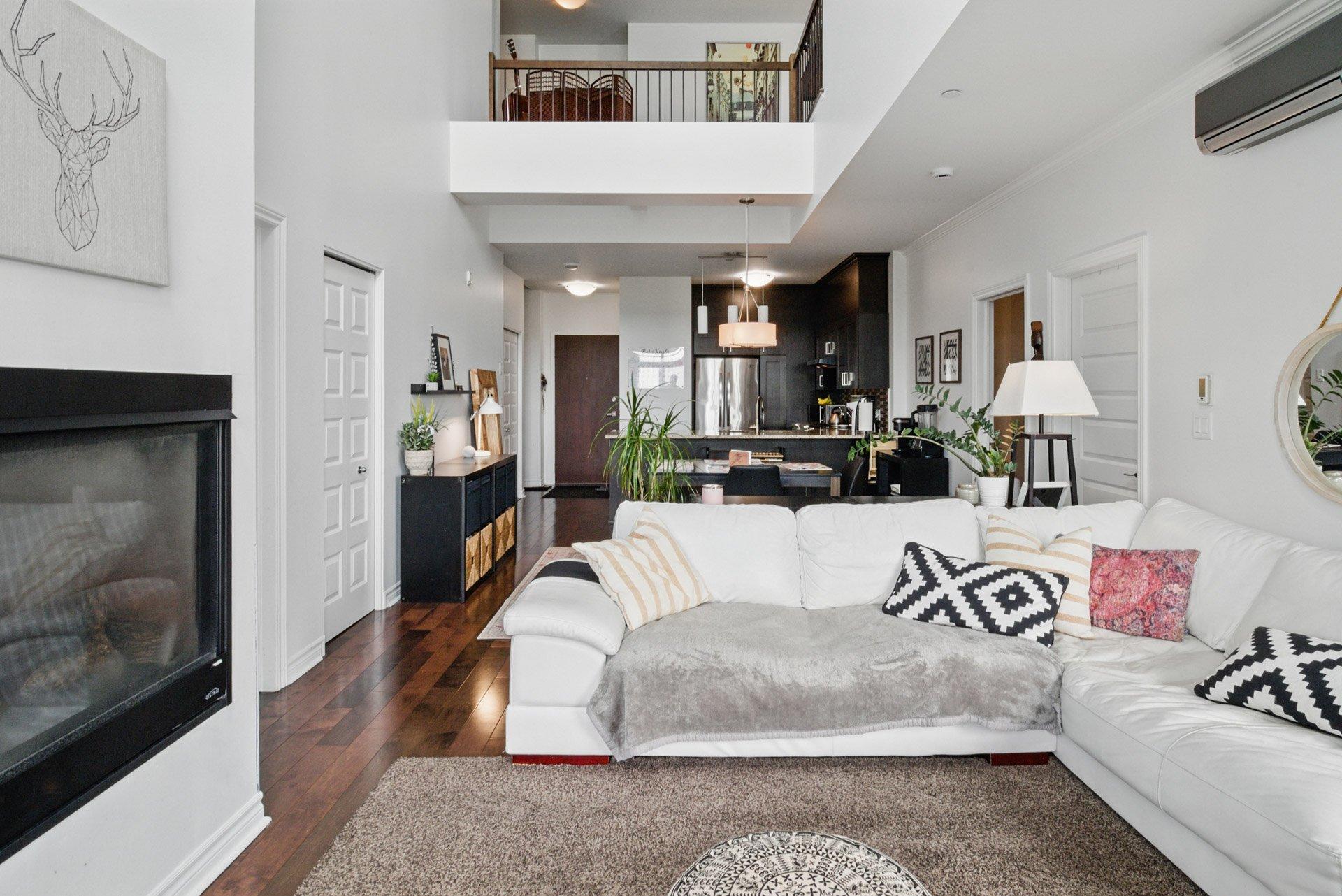 









1180


Ch. d'Aylmer

, 709,
Gatineau (Aylmer),




QC
J9H0E9

