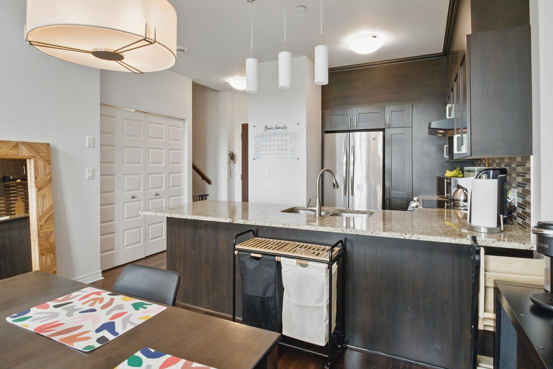 









1180


Ch. d'Aylmer

, 709,
Gatineau (Aylmer),




QC
J9H0E9

