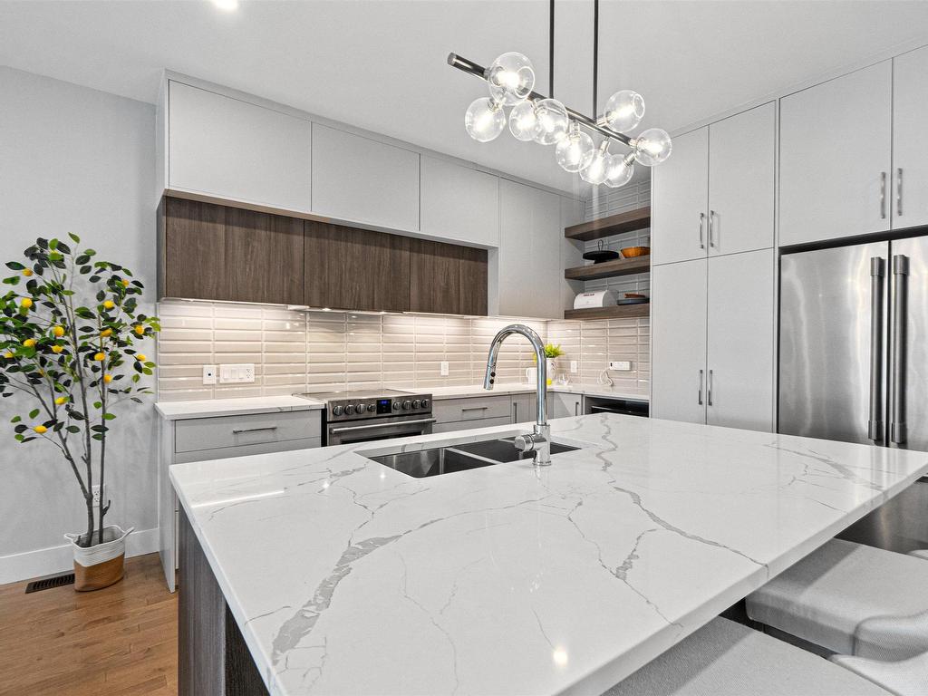 












30 Helen Creighton Court

,
West Bedford,




NS
B4B 0Z5

