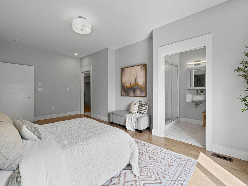 












30 Helen Creighton Court

,
West Bedford,




NS
B4B 0Z5

