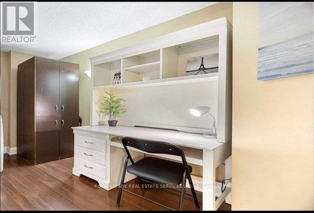 












419 - 2737 KEELE STREET

,
Toronto,




Ontario
M3M2E9

