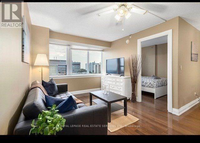 












419 - 2737 KEELE STREET

,
Toronto,




Ontario
M3M2E9

