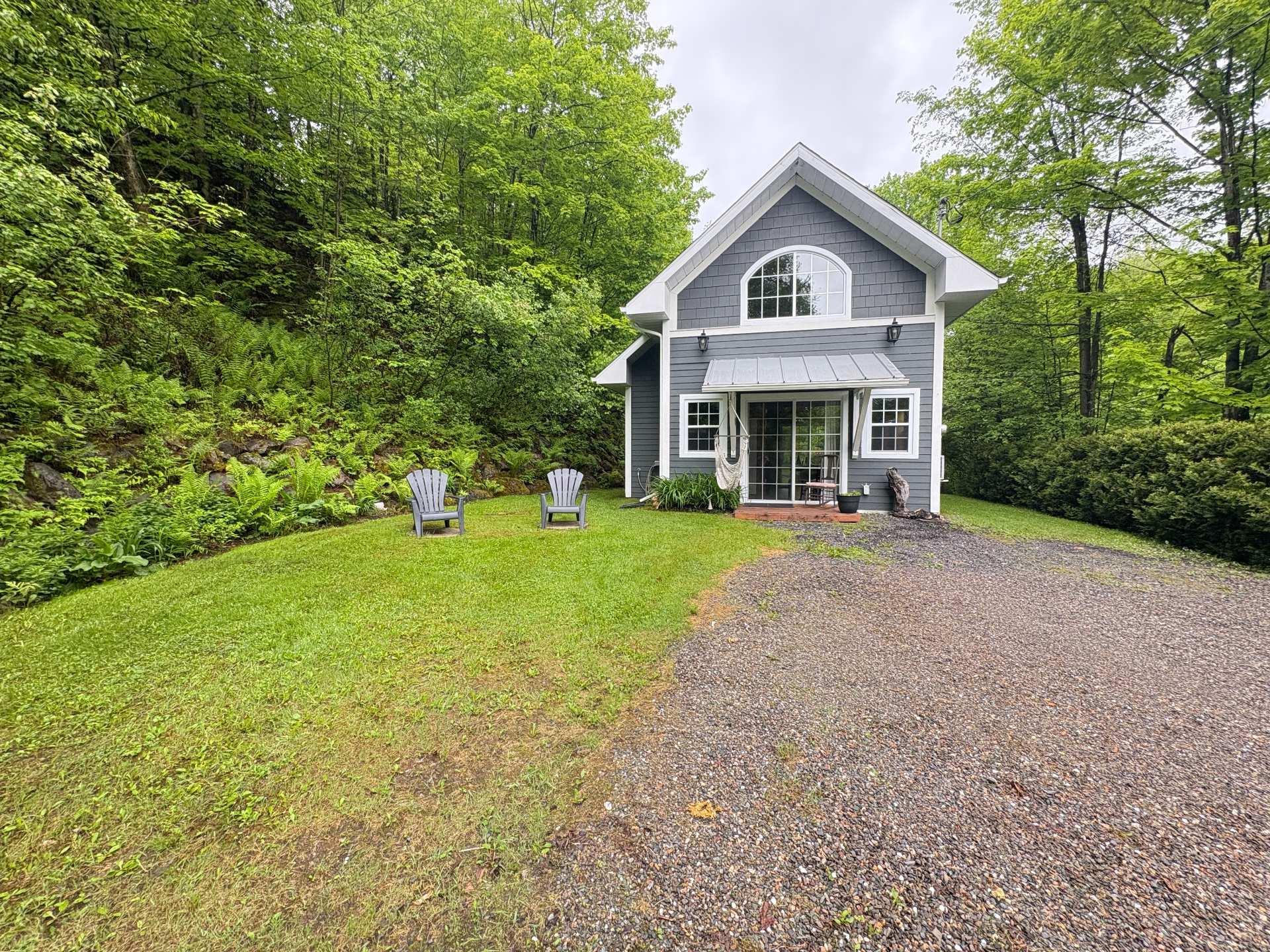 









261


Rue Principale

,
Eastman,




QC
J0E1P0

