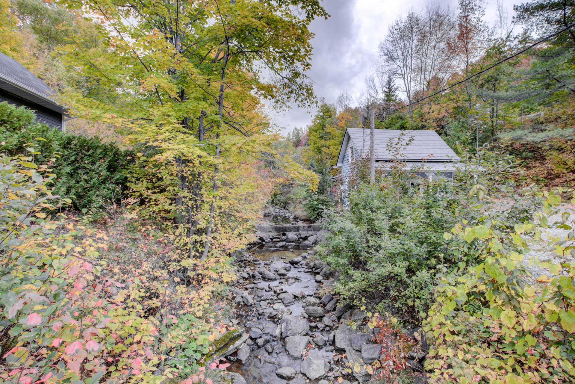 









18

 - 22


Rue Beauregard

,
Eastman,




QC
J0E1P0


