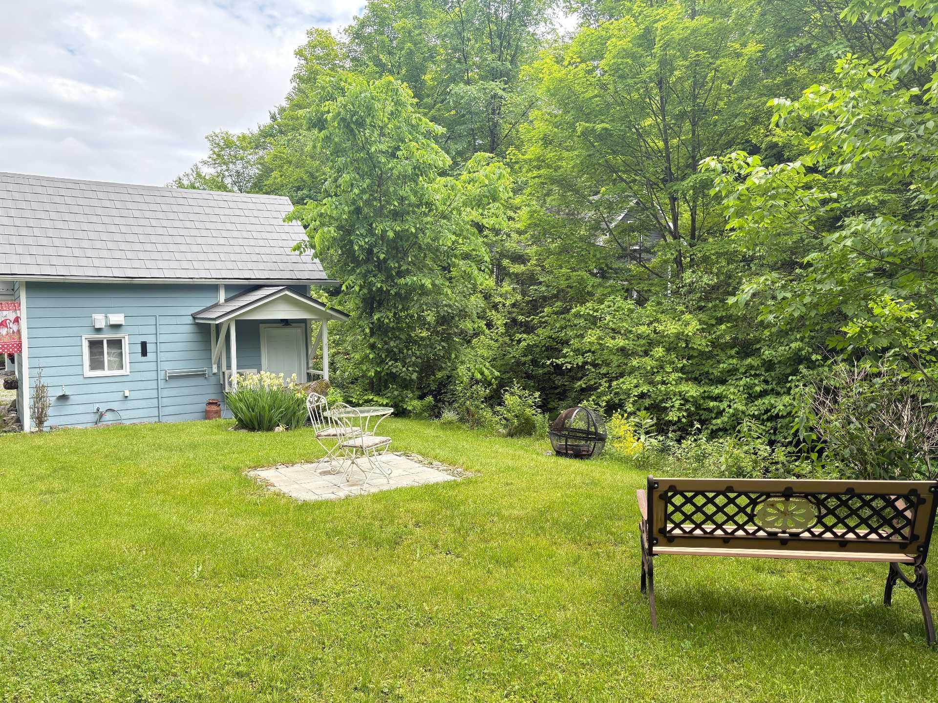 









18

 - 22


Rue Beauregard

,
Eastman,




QC
J0E1P0

