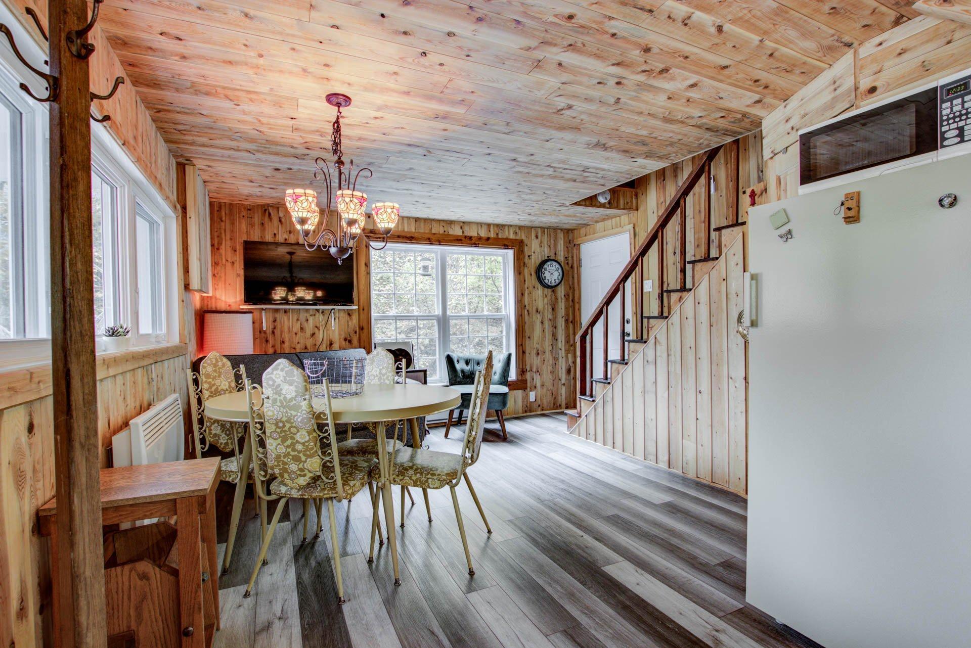 









18

 - 22


Rue Beauregard

,
Eastman,




QC
J0E1P0

