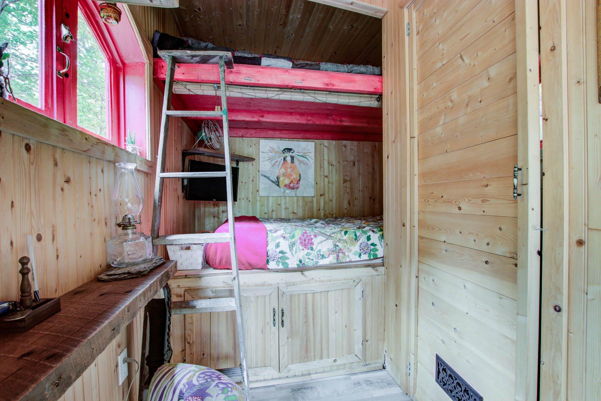 









18

 - 22


Rue Beauregard

,
Eastman,




QC
J0E1P0

