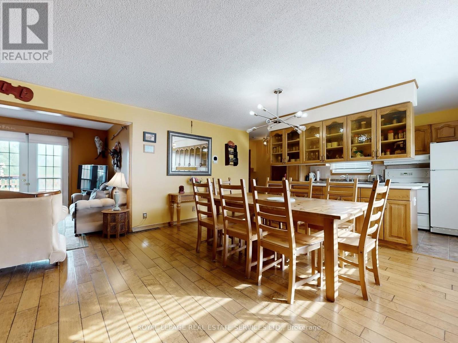 












1351 MOSLEY STREET

,
Wasaga Beach,




Ontario
L9Z2C7

