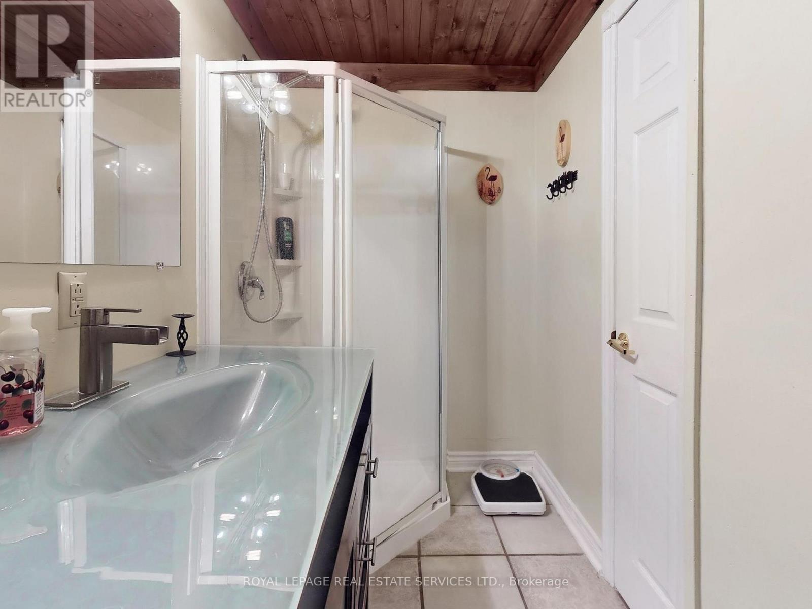 












1351 MOSLEY STREET

,
Wasaga Beach,




Ontario
L9Z2C7

