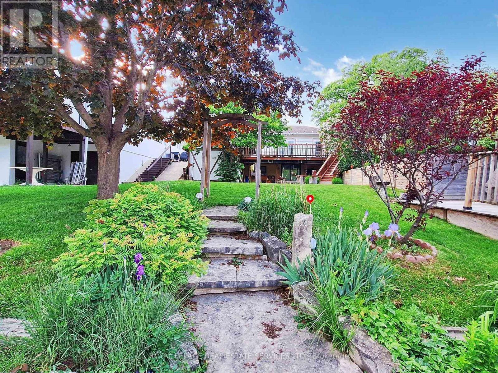 












1351 MOSLEY STREET

,
Wasaga Beach,




Ontario
L9Z2C7

