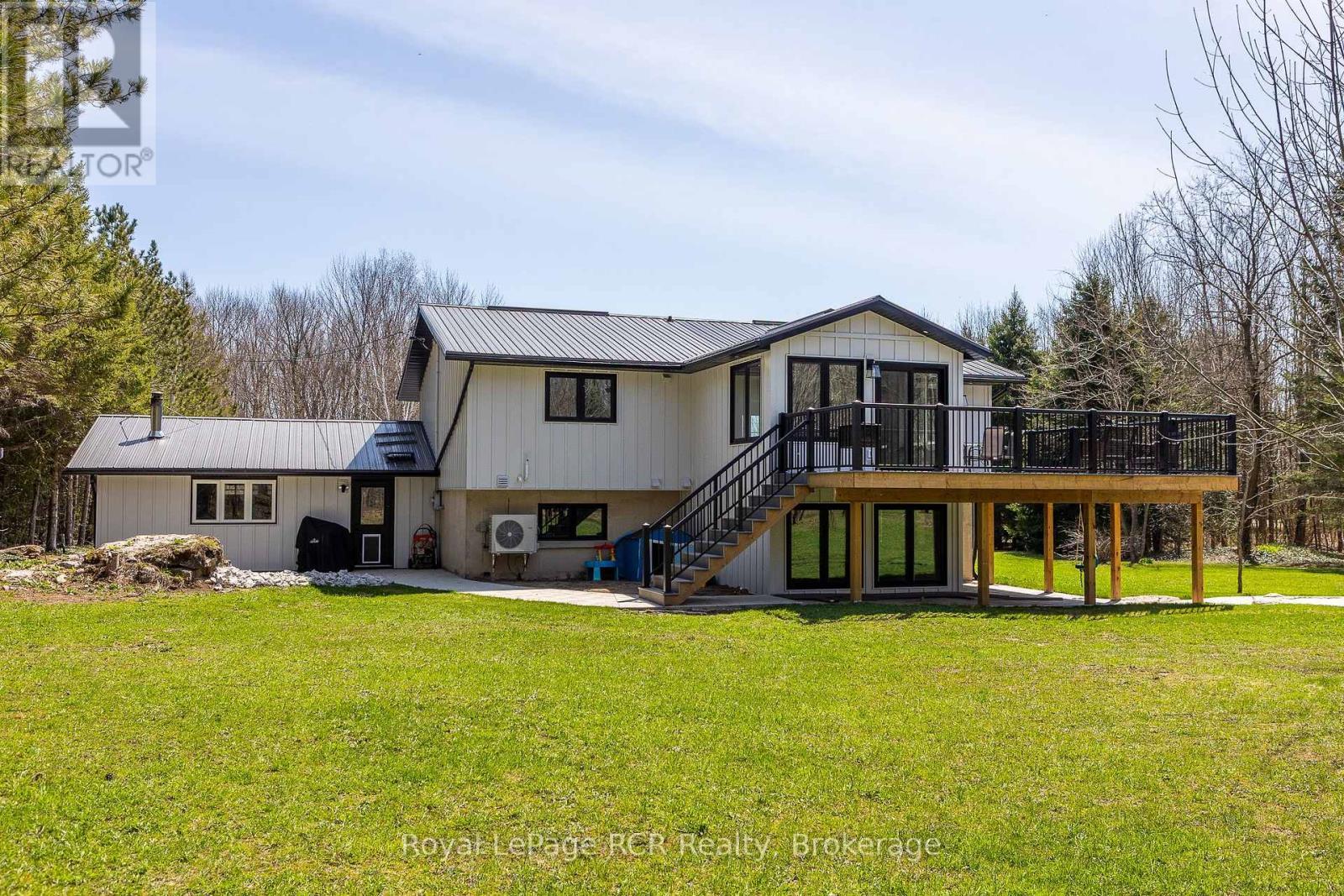












126 WEST STREET

,
Georgian Bluffs,




Ontario
N4K5N7

