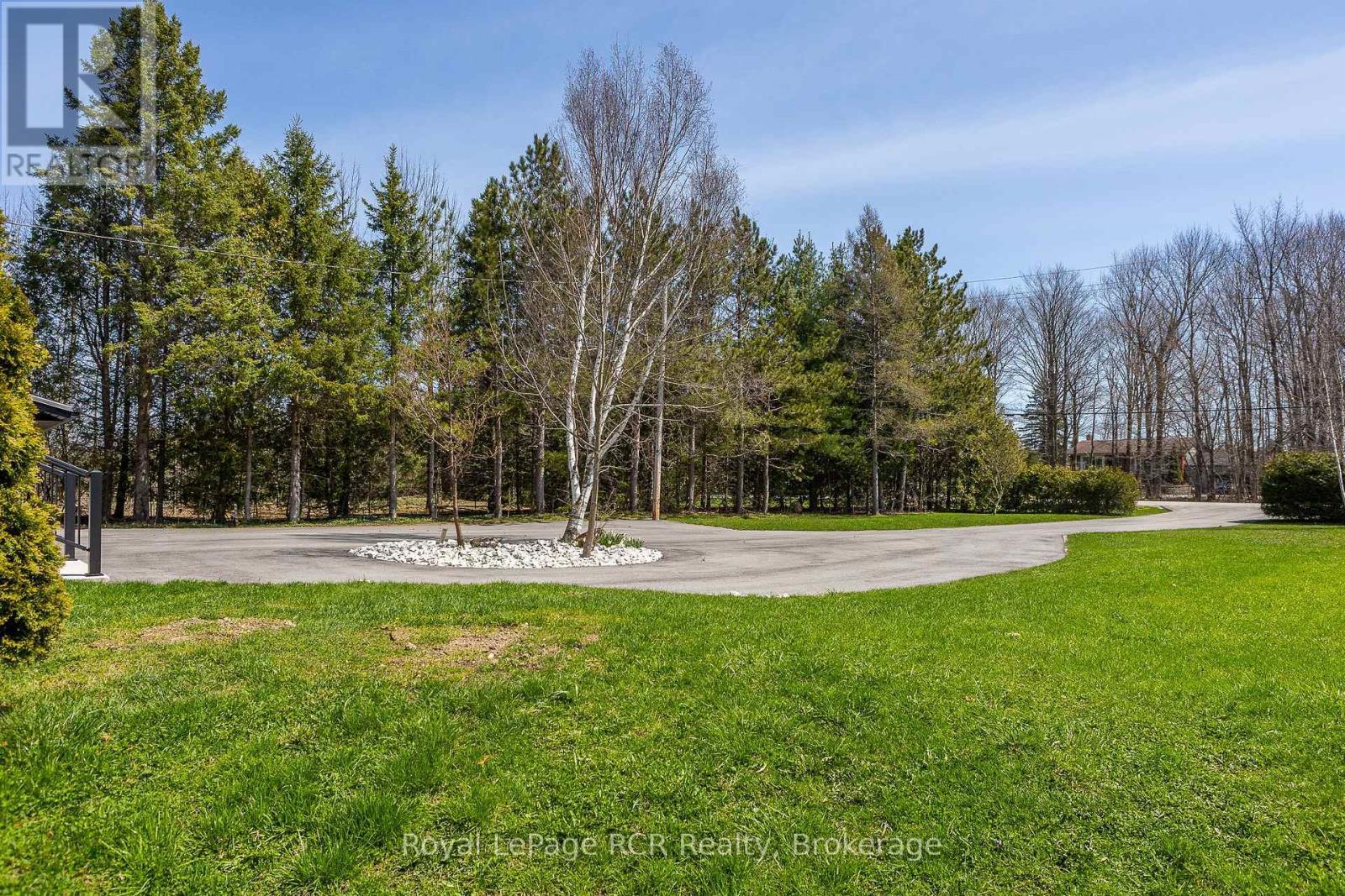 












126 WEST STREET

,
Georgian Bluffs,







Ontario
N4K5N7

