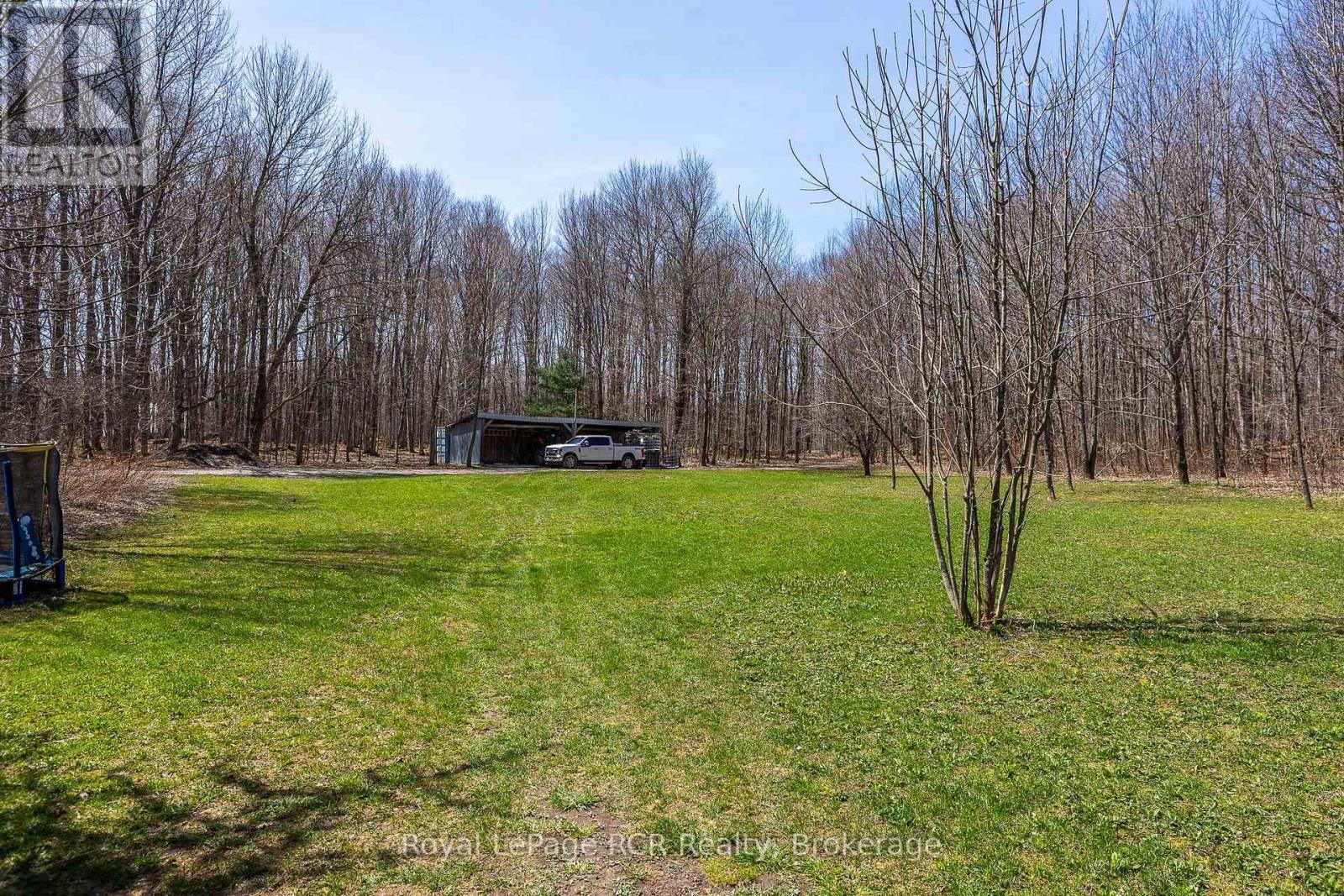 












126 WEST STREET

,
Georgian Bluffs,







Ontario
N4K5N7

