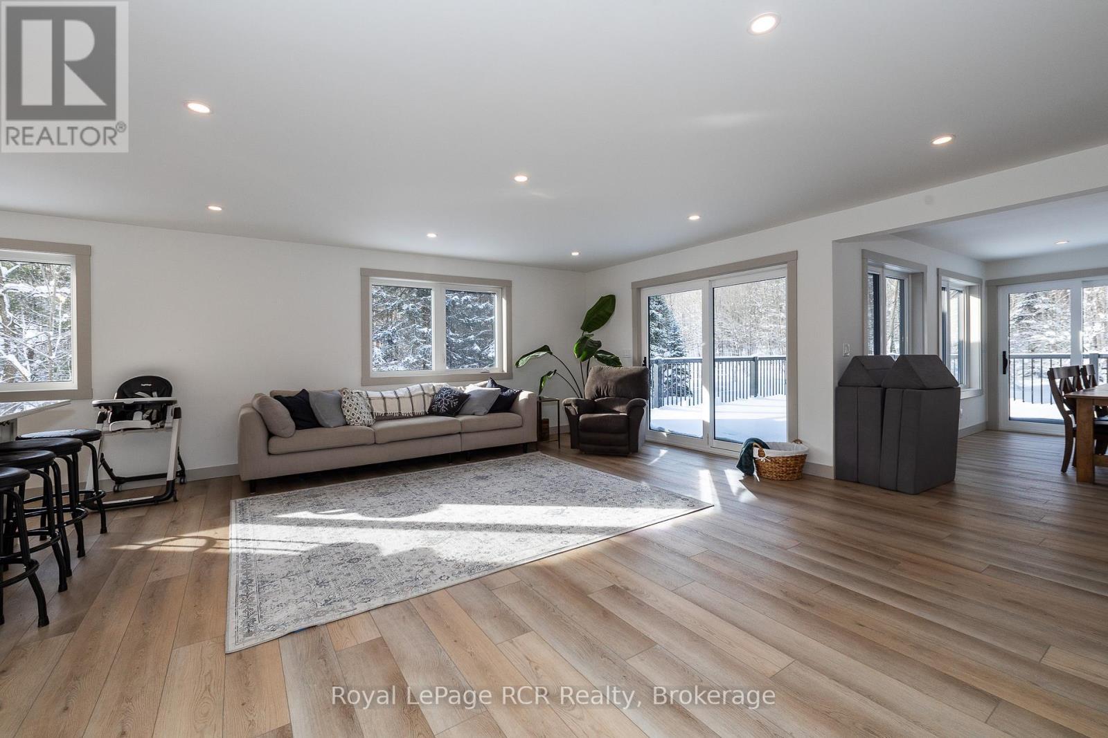 












126 WEST STREET

,
Georgian Bluffs,







Ontario
N4K5N7

