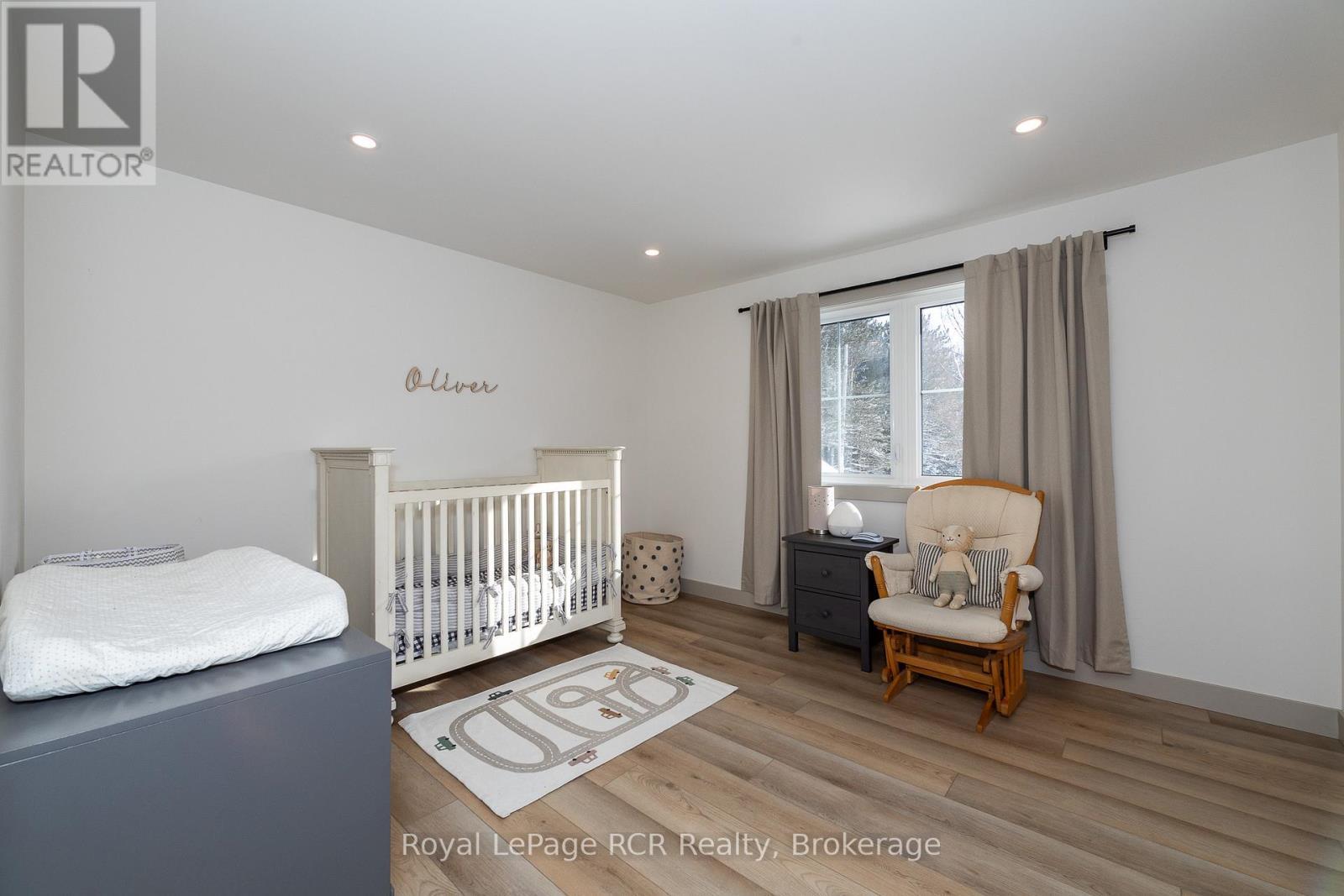 












126 WEST STREET

,
Georgian Bluffs,







Ontario
N4K5N7

