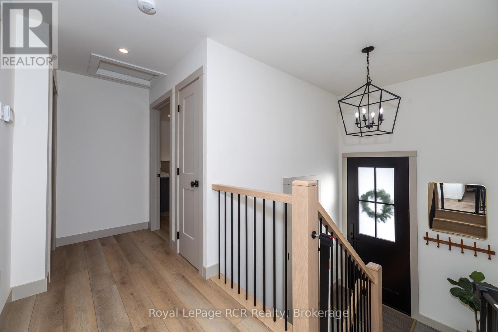 












126 WEST STREET

,
Georgian Bluffs,







Ontario
N4K5N7

