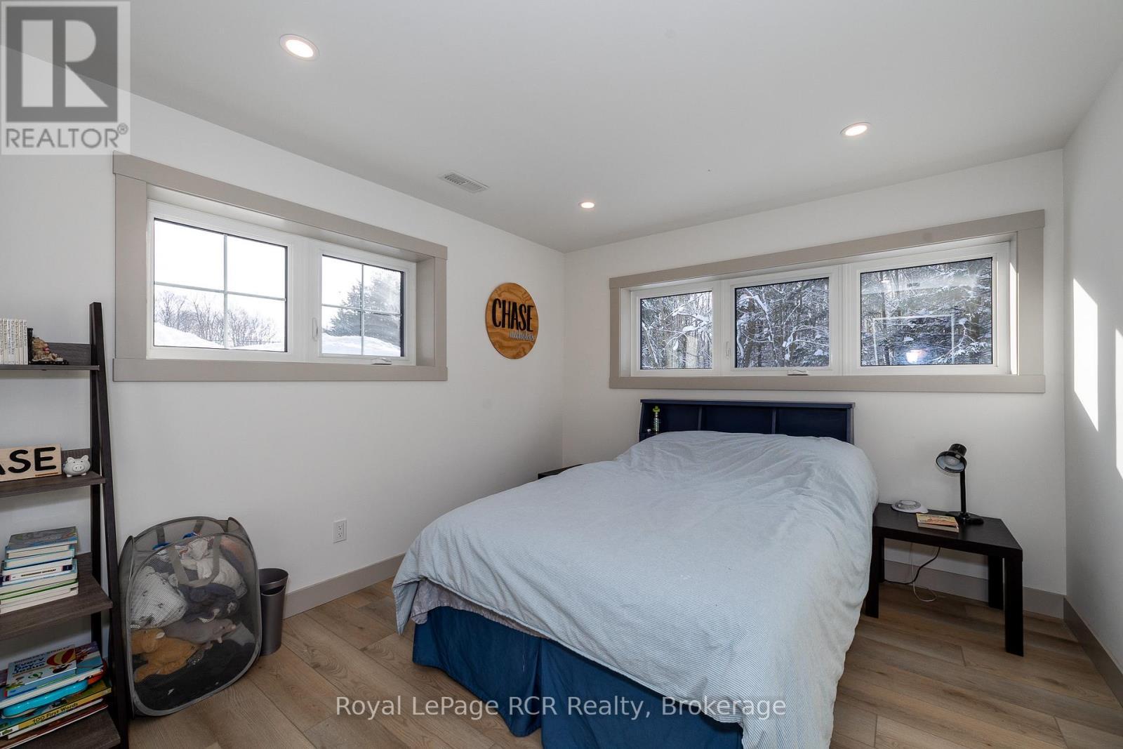 












126 WEST STREET

,
Georgian Bluffs,







Ontario
N4K5N7

