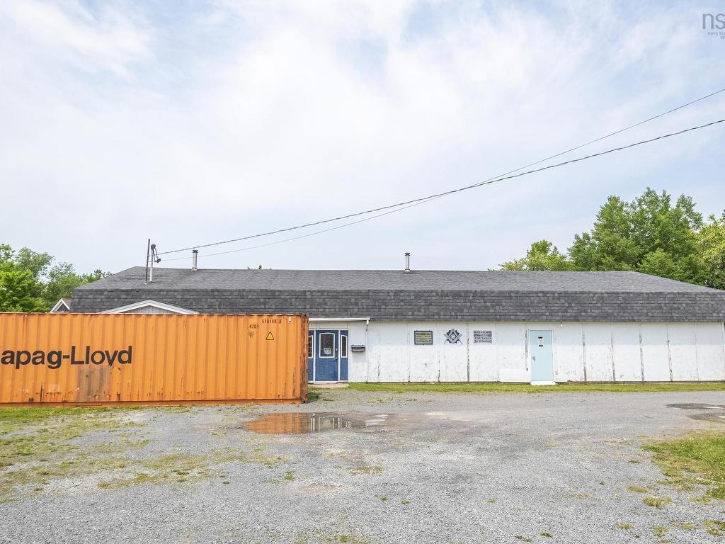 












19 Centennial Drive

,
Windsor,







NS
B0N 2T0

