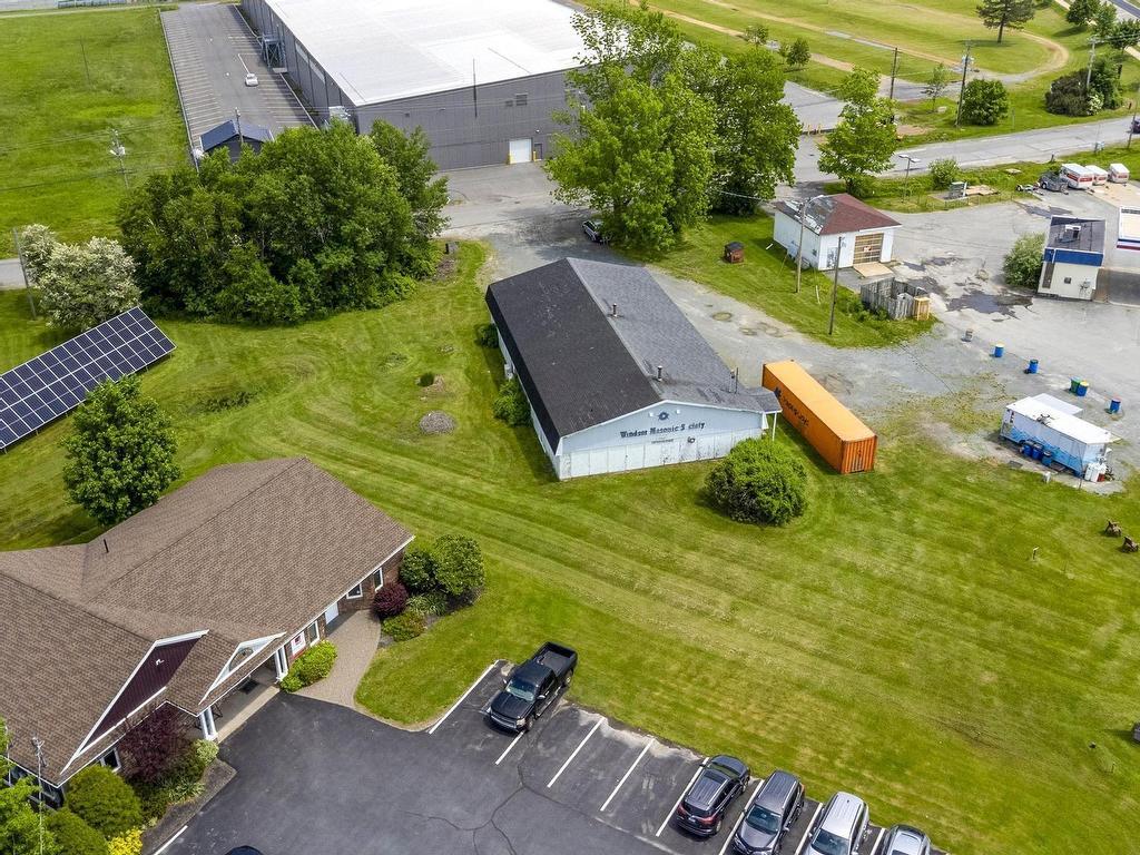 












19 Centennial Drive

,
Windsor,







NS
B0N 2T0

