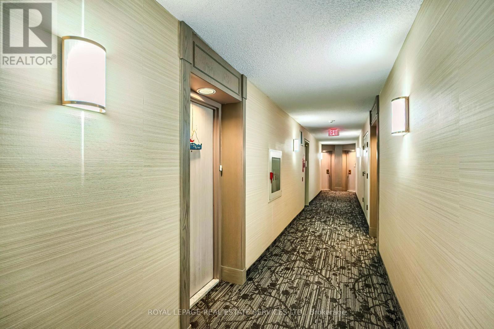 












902 - 2155 BURNHAMTHORPE ROAD W

,
Mississauga,




Ontario
L5L5P4

