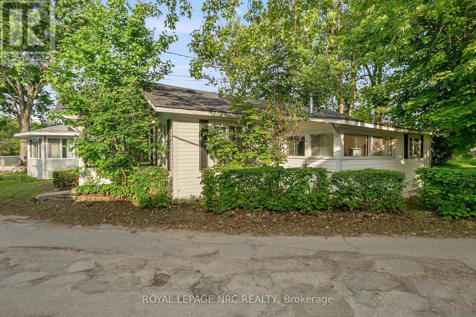 












3786 TERRACE LANE

,
Fort Erie (Crystal Beach),




Ontario
L0S1B0

