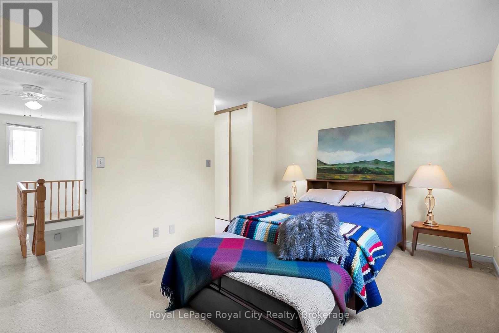 












624 HOLMAN CRESCENT

,
Centre Wellington (Fergus),




Ontario
N1M3M1

