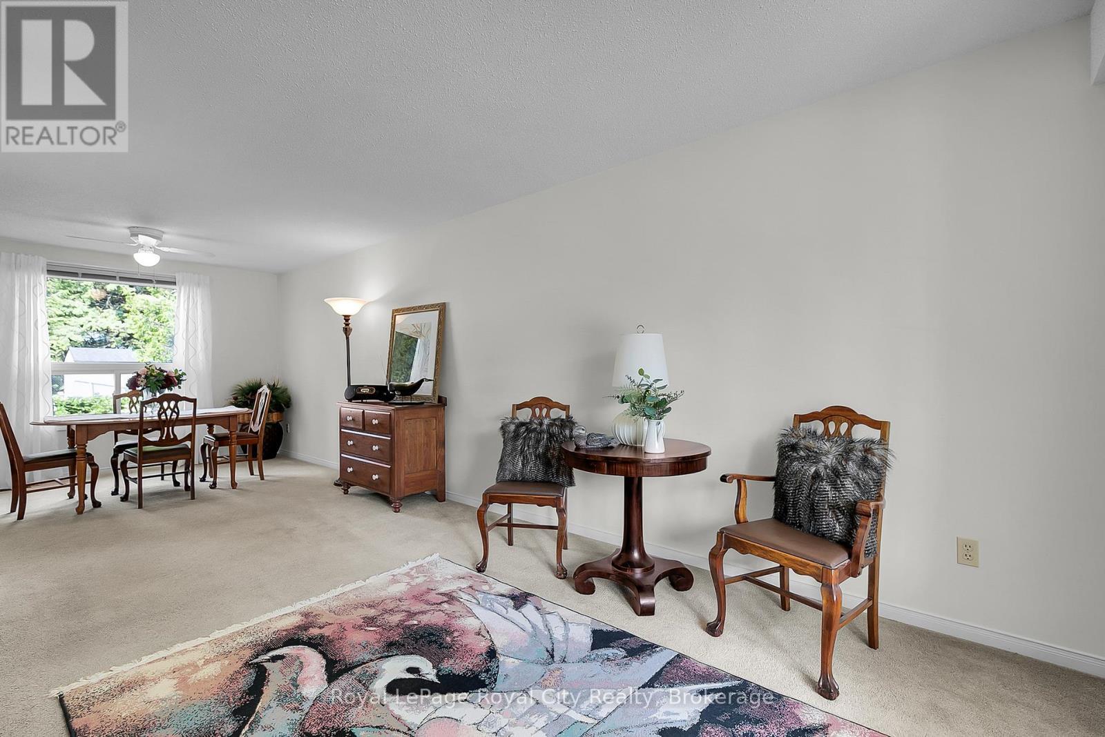 












624 HOLMAN CRESCENT

,
Centre Wellington (Fergus),




Ontario
N1M3M1

