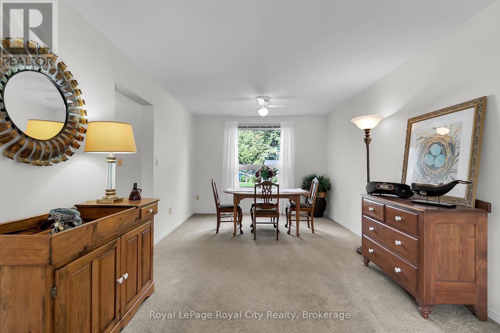 












624 HOLMAN CRESCENT

,
Centre Wellington (Fergus),




Ontario
N1M3M1


