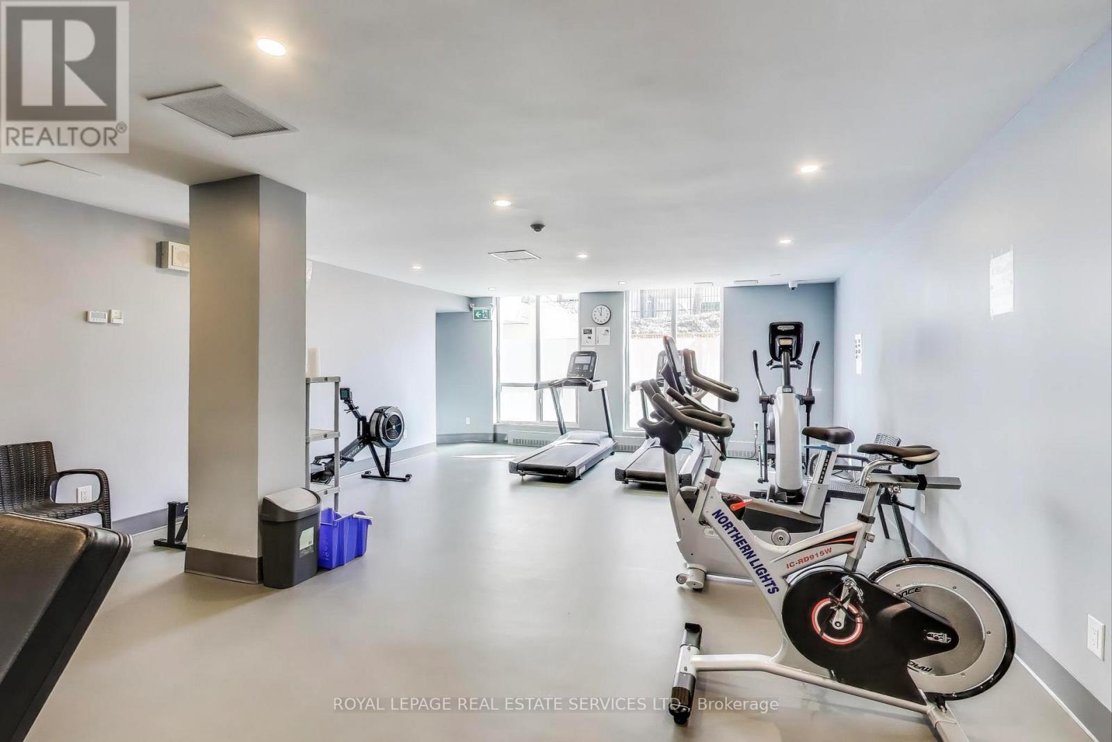 












1008 - 44 LONGBOURNE DRIVE

,
Toronto,




Ontario
M9R2M7

