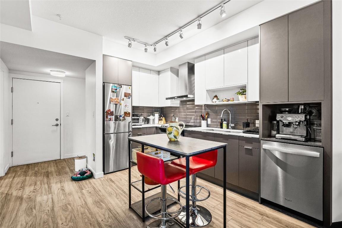 









1775


Chapman

Place, 116,
Kelowna,




BC
V1Y 0G3

