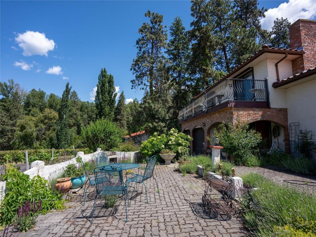 









3030


Ponderosa

Drive,
Naramata,




BC
V0H 1N1

