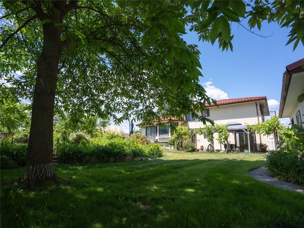 









3030


Ponderosa

Drive,
Naramata,




BC
V0H 1N1

