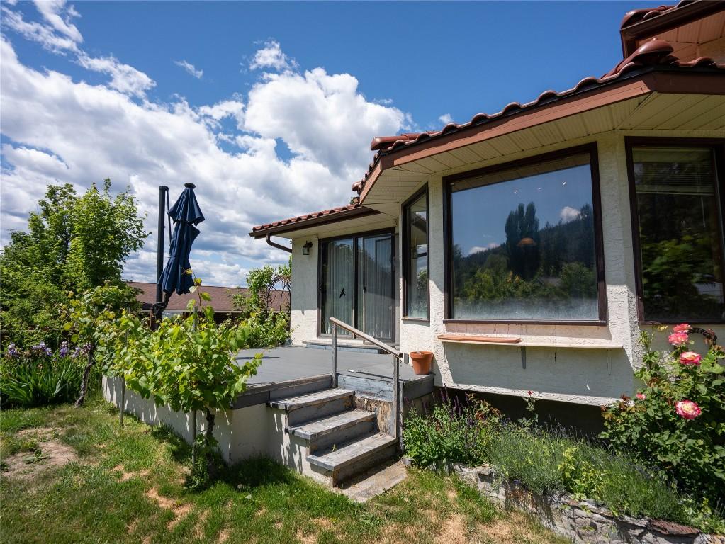 









3030


Ponderosa

Drive,
Naramata,




BC
V0H 1N1

