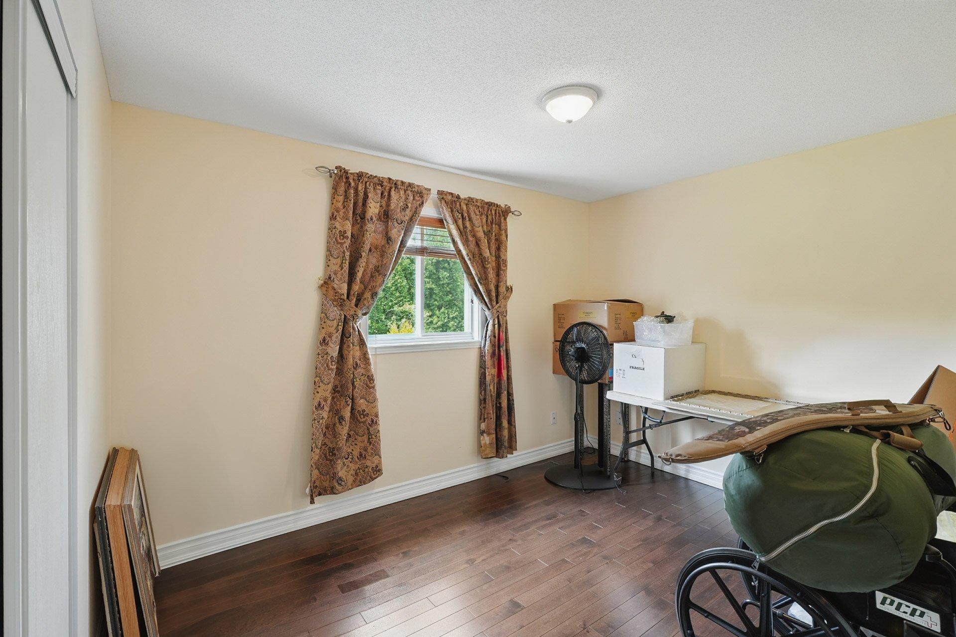 









66


Rue des Perdrix

,
Gatineau (Hull),




QC
J9A2W6

