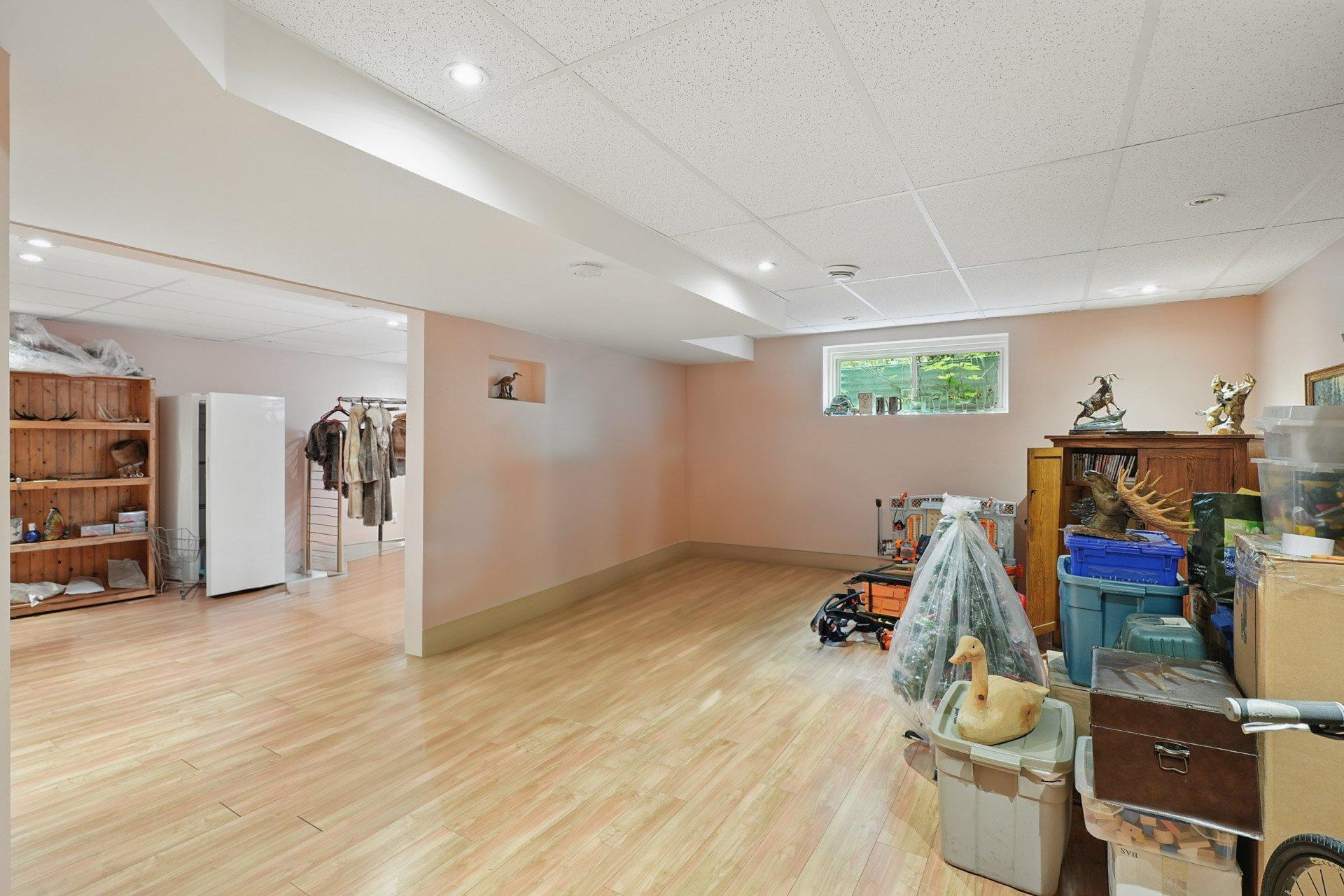 









66


Rue des Perdrix

,
Gatineau (Hull),




QC
J9A2W6

