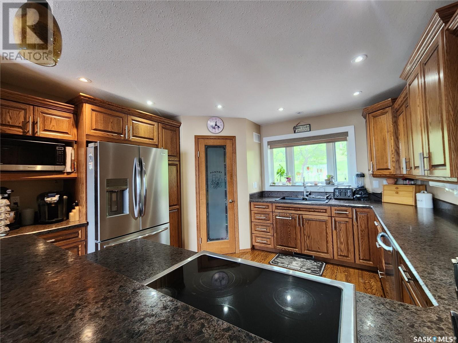 












456 Abel DRIVE

,
Crooked Lake,




Saskatchewan
S0A1E0

