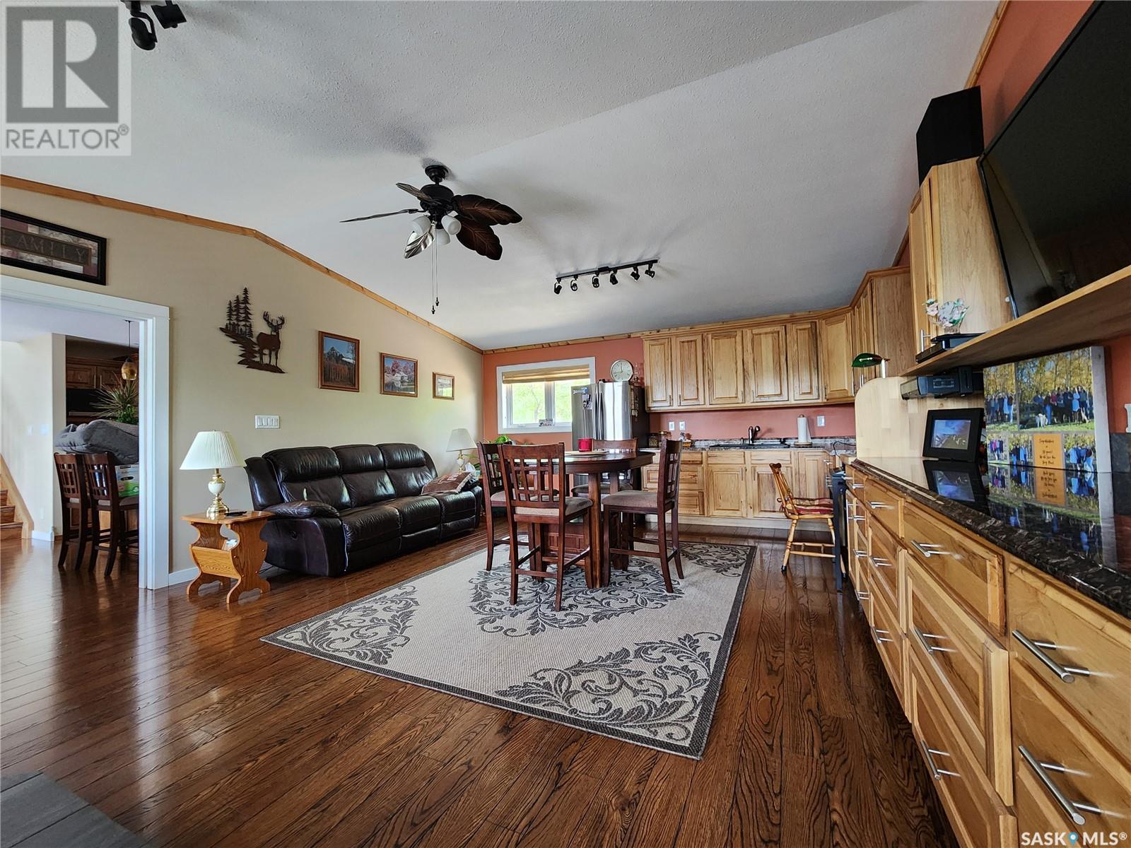 












456 Abel DRIVE

,
Crooked Lake,




Saskatchewan
S0A1E0

