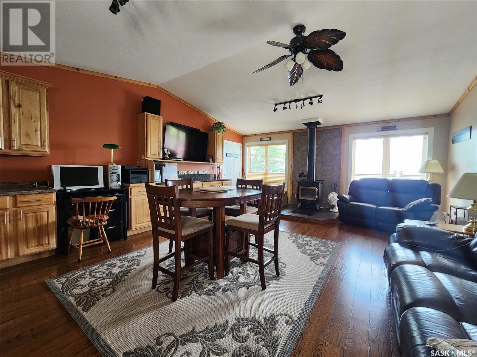 












456 Abel DRIVE

,
Crooked Lake,




Saskatchewan
S0A1E0

