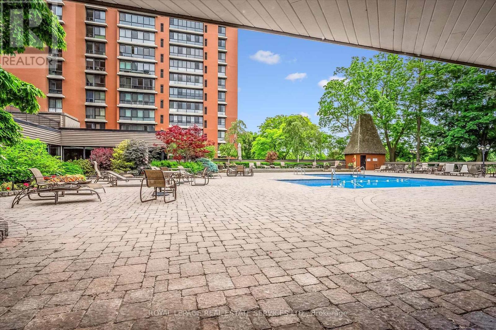












613 - 1400 DIXIE ROAD

,
Mississauga,




Ontario
L5E3E1

