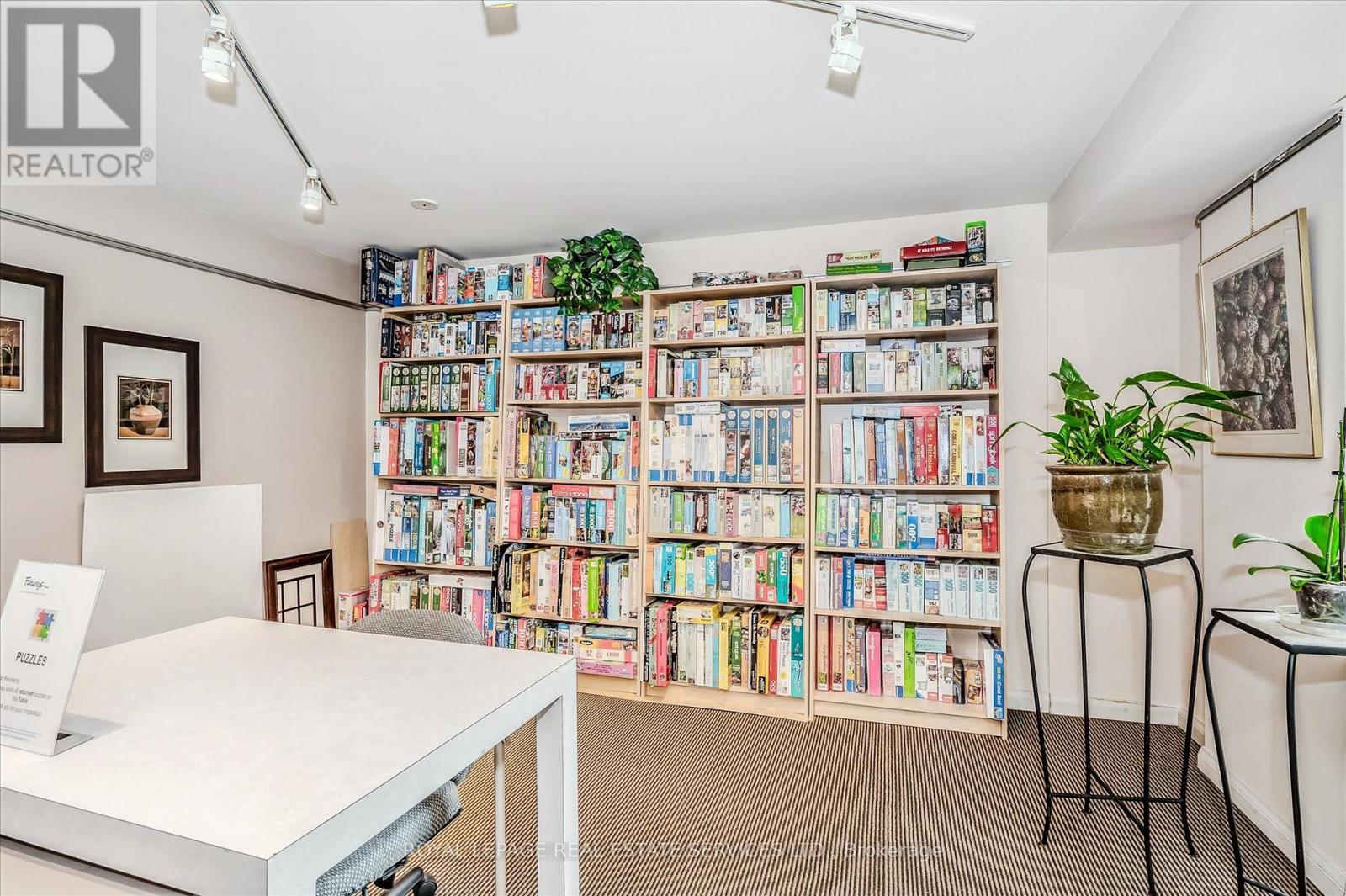 












613 - 1400 DIXIE ROAD

,
Mississauga,




Ontario
L5E3E1

