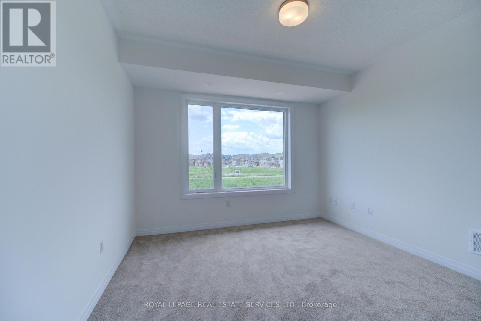 












3222 CRYSTAL DRIVE

,
Oakville,




Ontario
L6M0W8

