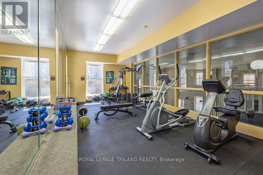 












403 - 7 PICTON STREET

,
London East (East F),




Ontario
N6B3N7

